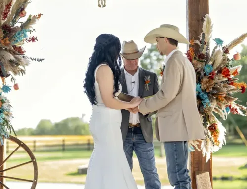 Why Couples Are Choosing a Rustic Wedding Venue Near Broken Bow, Oklahoma